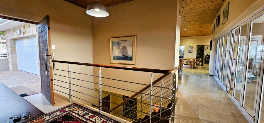 5 Bedroom Property for Sale in Middedorp Western Cape